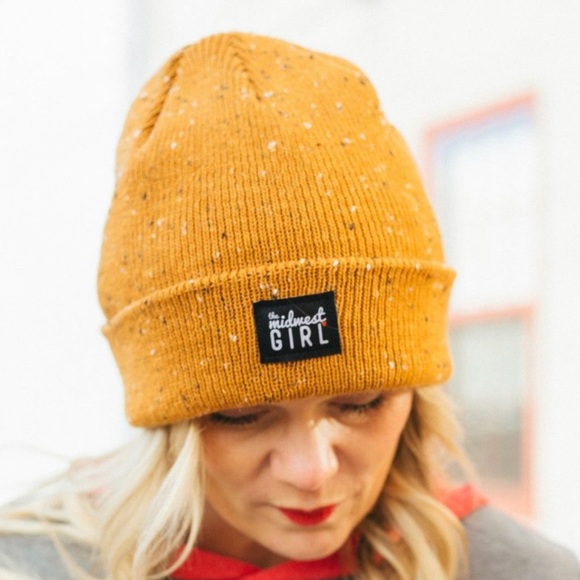 the midwest girl Accessories - NEW The Midwest Girl Gold Fleck Beanie Stocking Hat